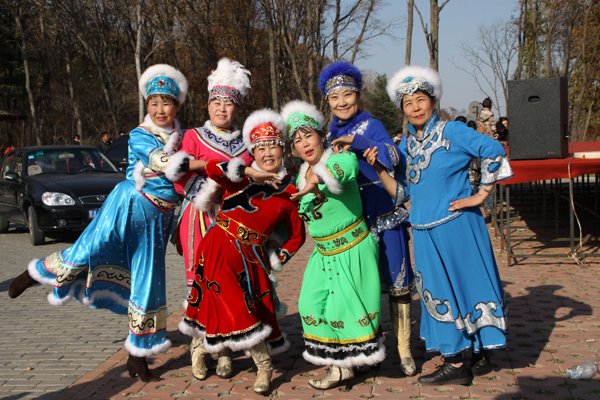Chinese Hezhe Girls