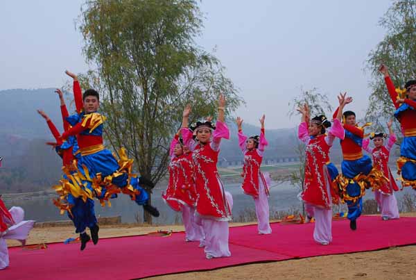 Manchu Traditional Dance