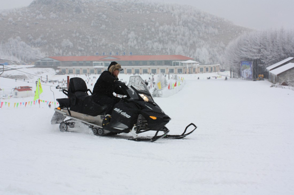 harbin snowmobiling