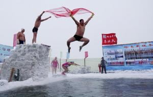 Songhua River Winter Swimming Pools Diving