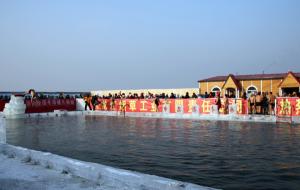 Songhua River Winter Swimming Pools In China