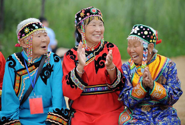 Oroqen old women