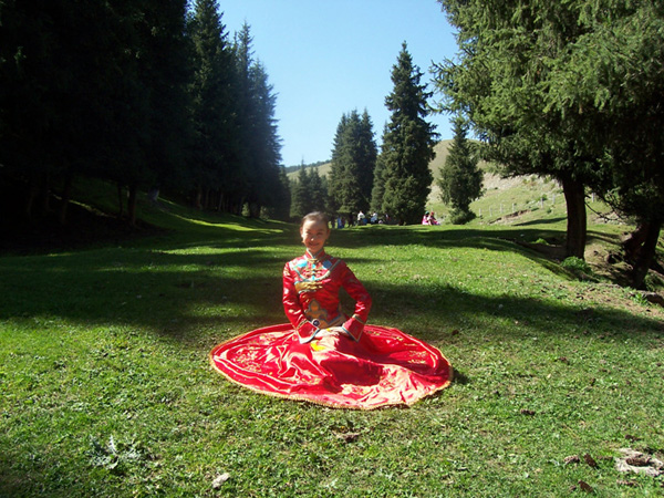 Xibe Girl on grassland